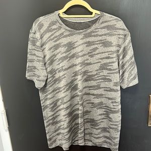 Lululemon athletica tee